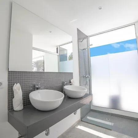 Valhalla Playa Blanca (Lanzarote)